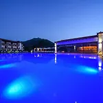 Mont Helmos Hotel