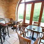Mont Helmos Hotel