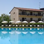 Mont Helmos 3*