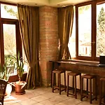Mont Helmos Otel 3*