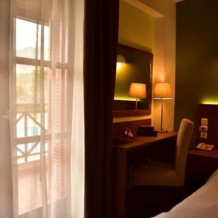 Hotel Mont Helmos
