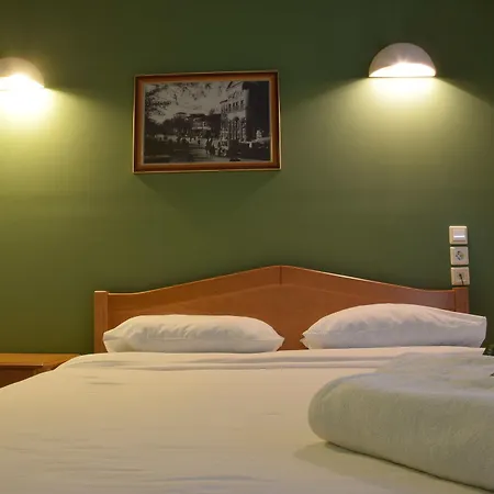 Hotel Mont Helmos 3*