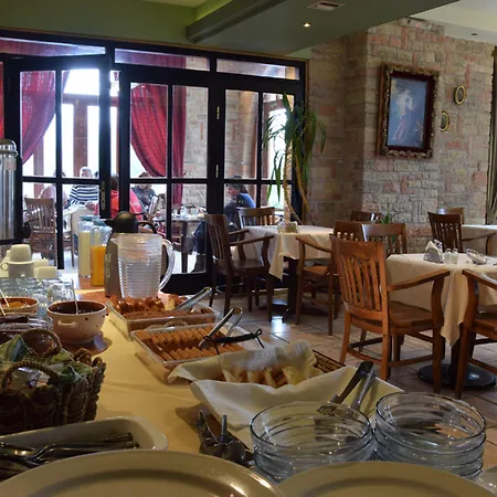 Mont Helmos Hotel 3*