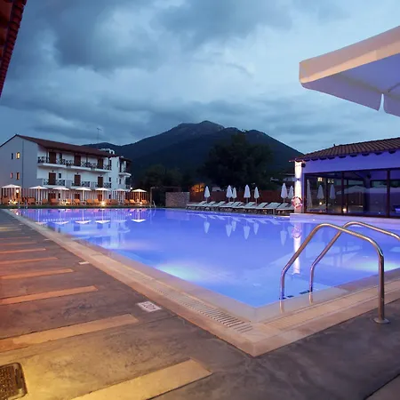 Mont Helmos Hotel