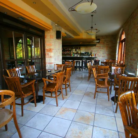 Mont Helmos Hotel 3*