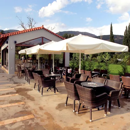 فندق Mont Helmos