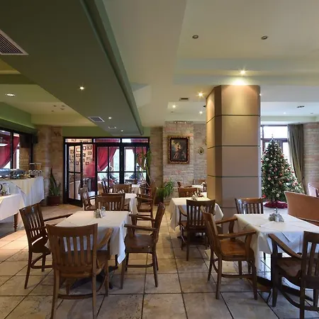 Mont Helmos Hotel Klitoria