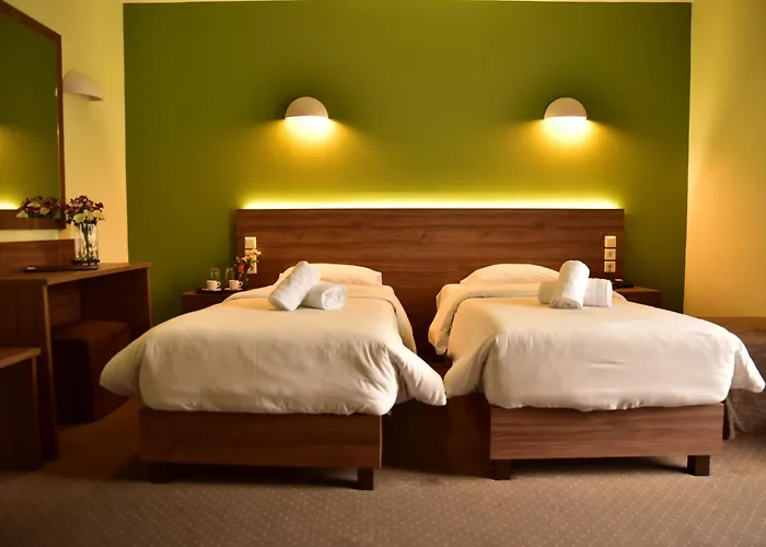 Hotel Mont Helmos 3*