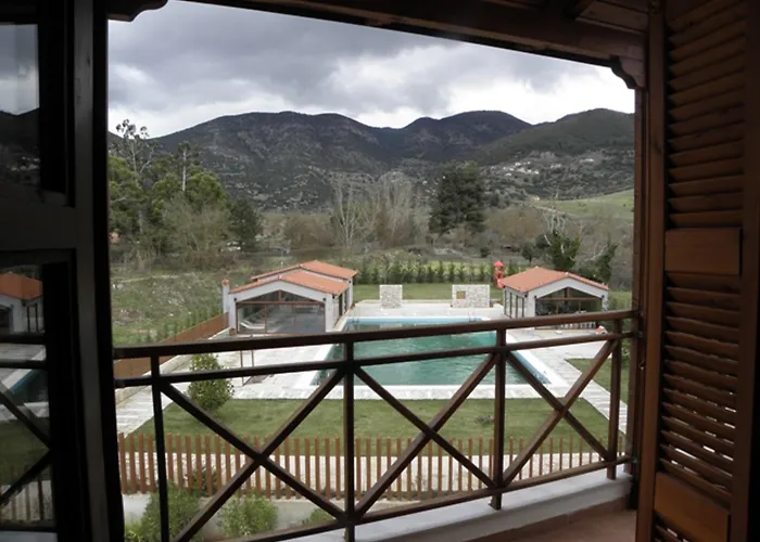 Hotel Mont Helmos 3*