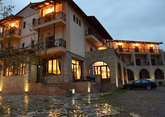 Mont Helmos Hotell 3*
