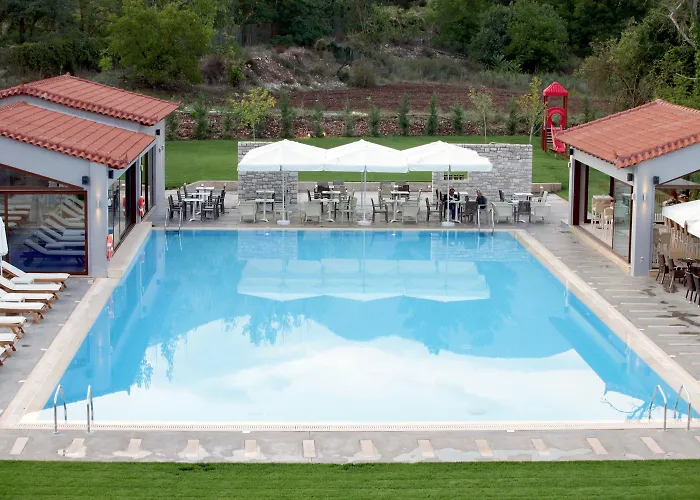 Mont Helmos Hotell 3*