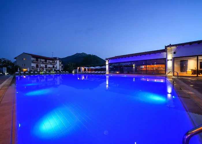Mont Helmos Hotel