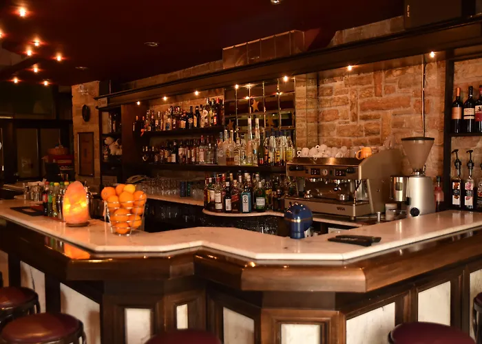 Mont Helmos Hotell 3*