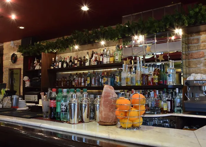 Hotel Mont Helmos 3*